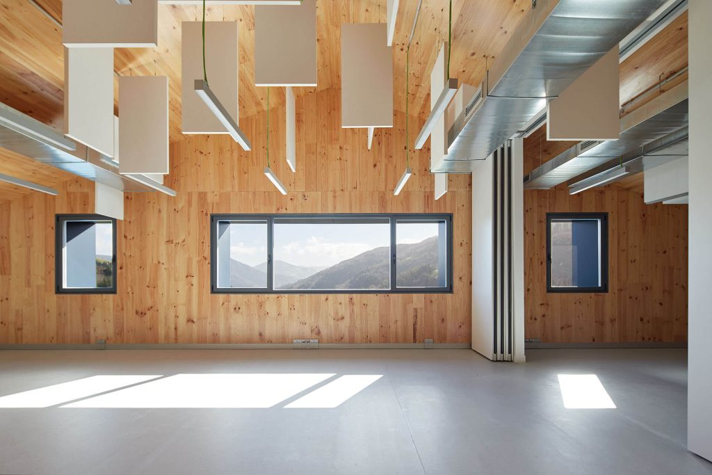 esti-igartua-eskola-gelak